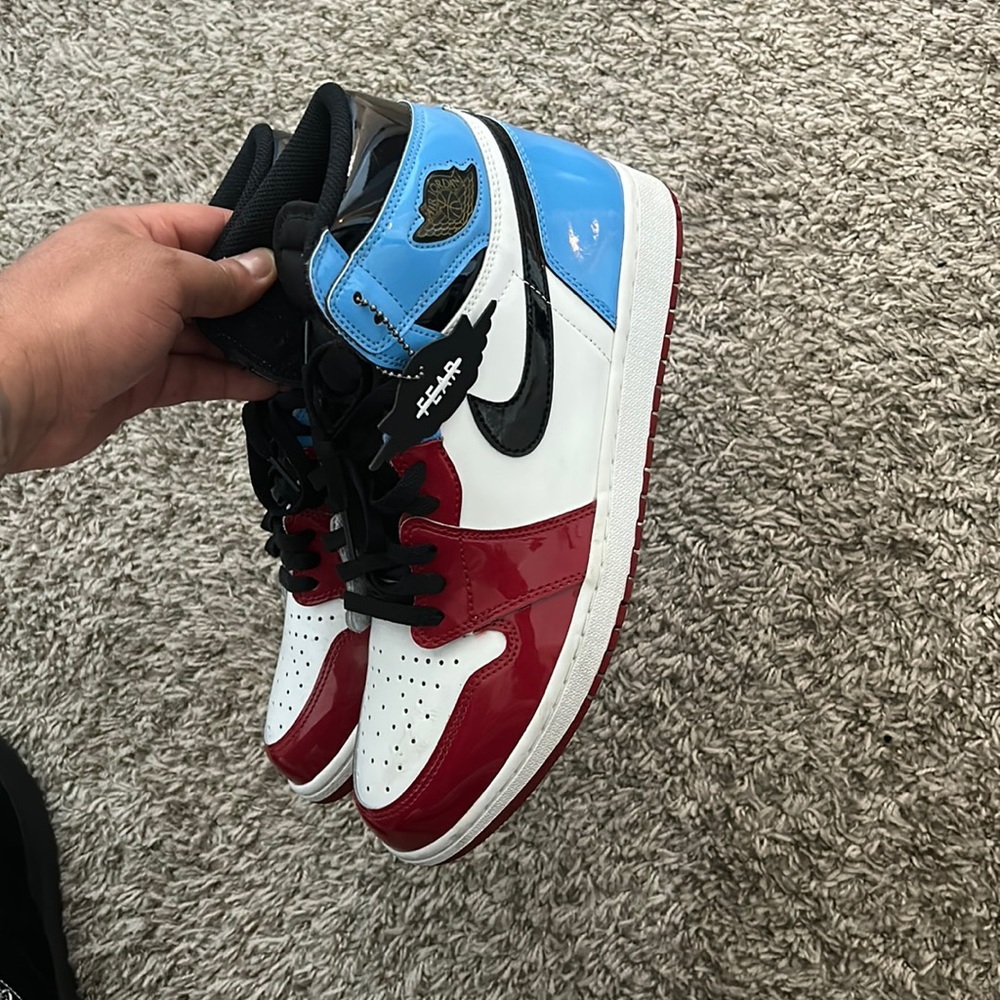 AIR JORDAN 1 RETRO HIGH OG 'FEARLESS